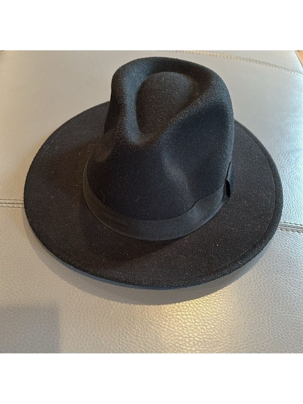 H&M hat - Picture 4 of 8